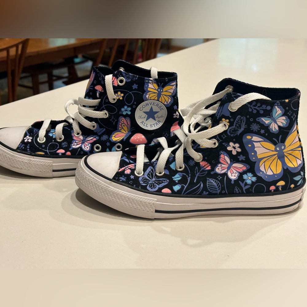 COPY - Converse, high tops, size 4, worn once, butterflies, adorable design